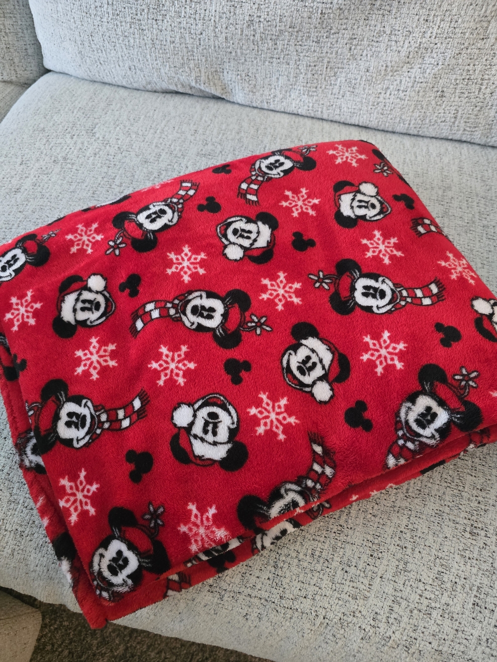 Disney Red Mickey Mouse Holiday Plush Throw Blanket